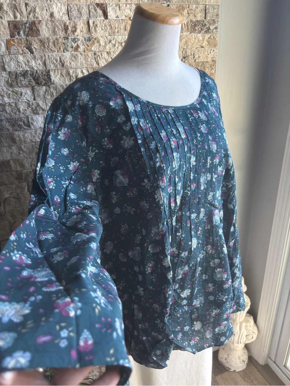 J. Jill Teal Floral Pintuck Peasant Top - Picture 2 of 8